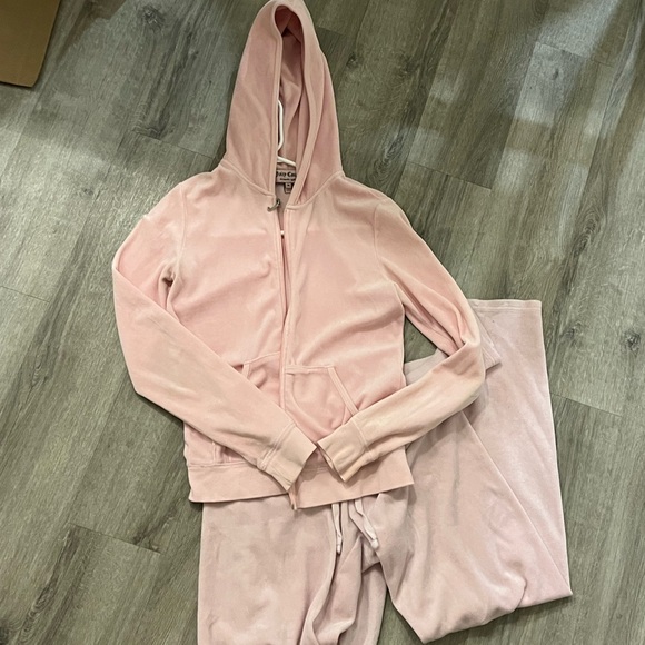 Juicy Couture Women's Pink Velour Hoodie and Pants Set